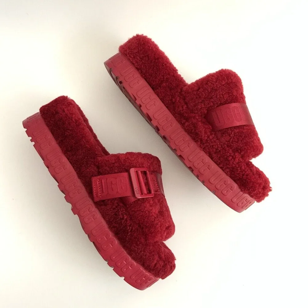 UGG Platform Fluffita Plush Cozy Open-toe Sanals Red 8